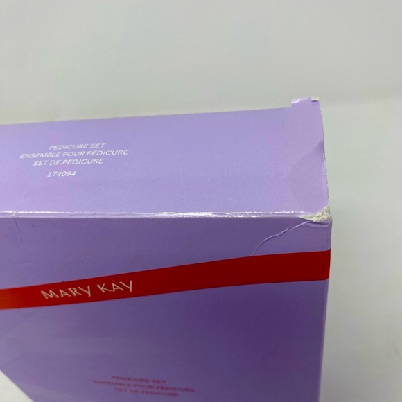 Mary Kay Pedicure Set - Picture 5 of 8